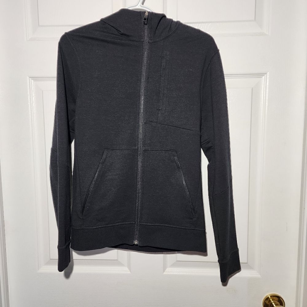 LULULEMON hoodie